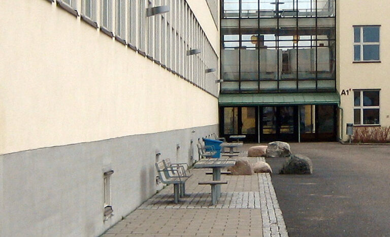 Nytillsatt rektor sjukskriven efter försatsfadäs